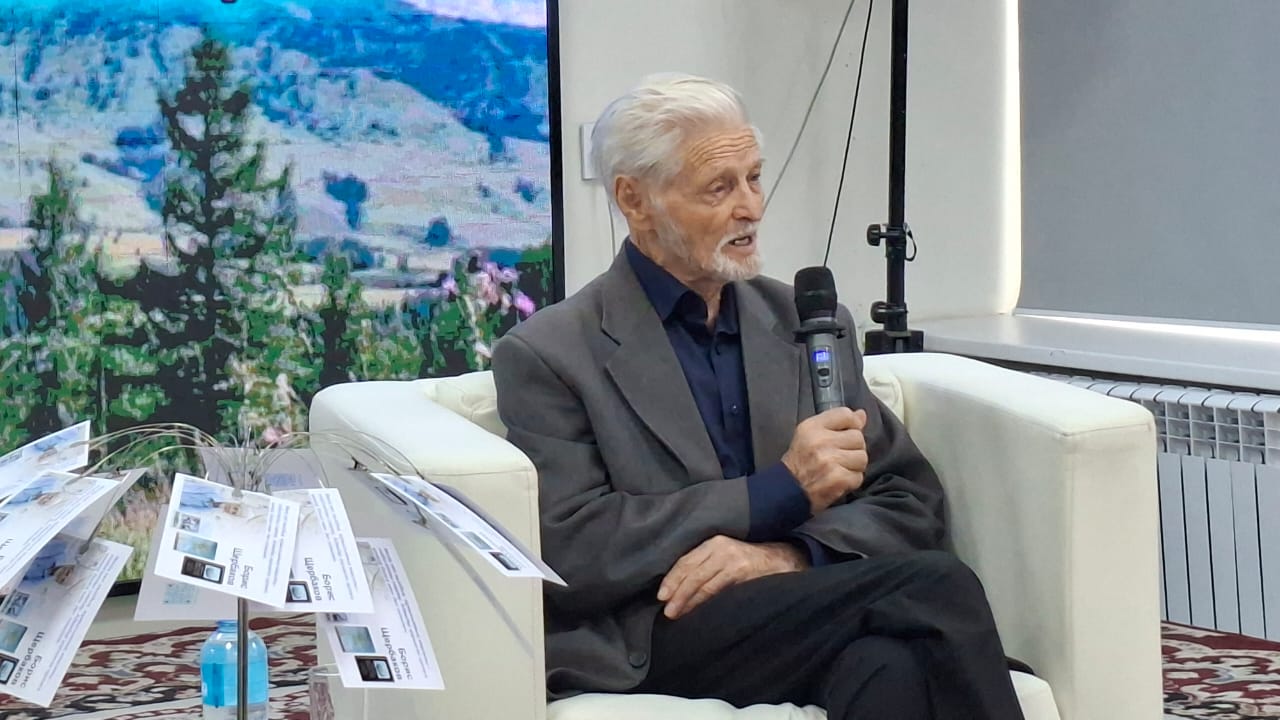 Фотография из архива